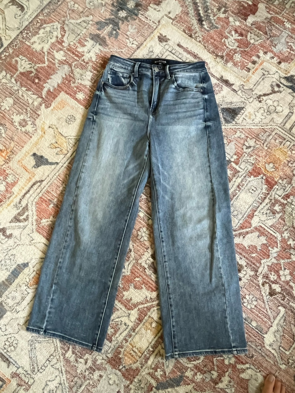 Risen Stretch Barrel Jeans